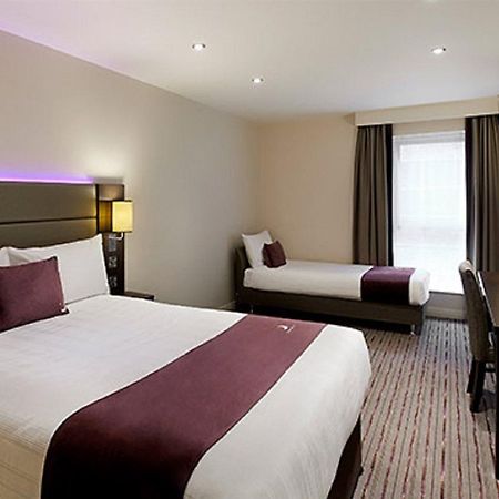 Premier Inn Glasgow ميلنغافي المظهر الخارجي الصورة