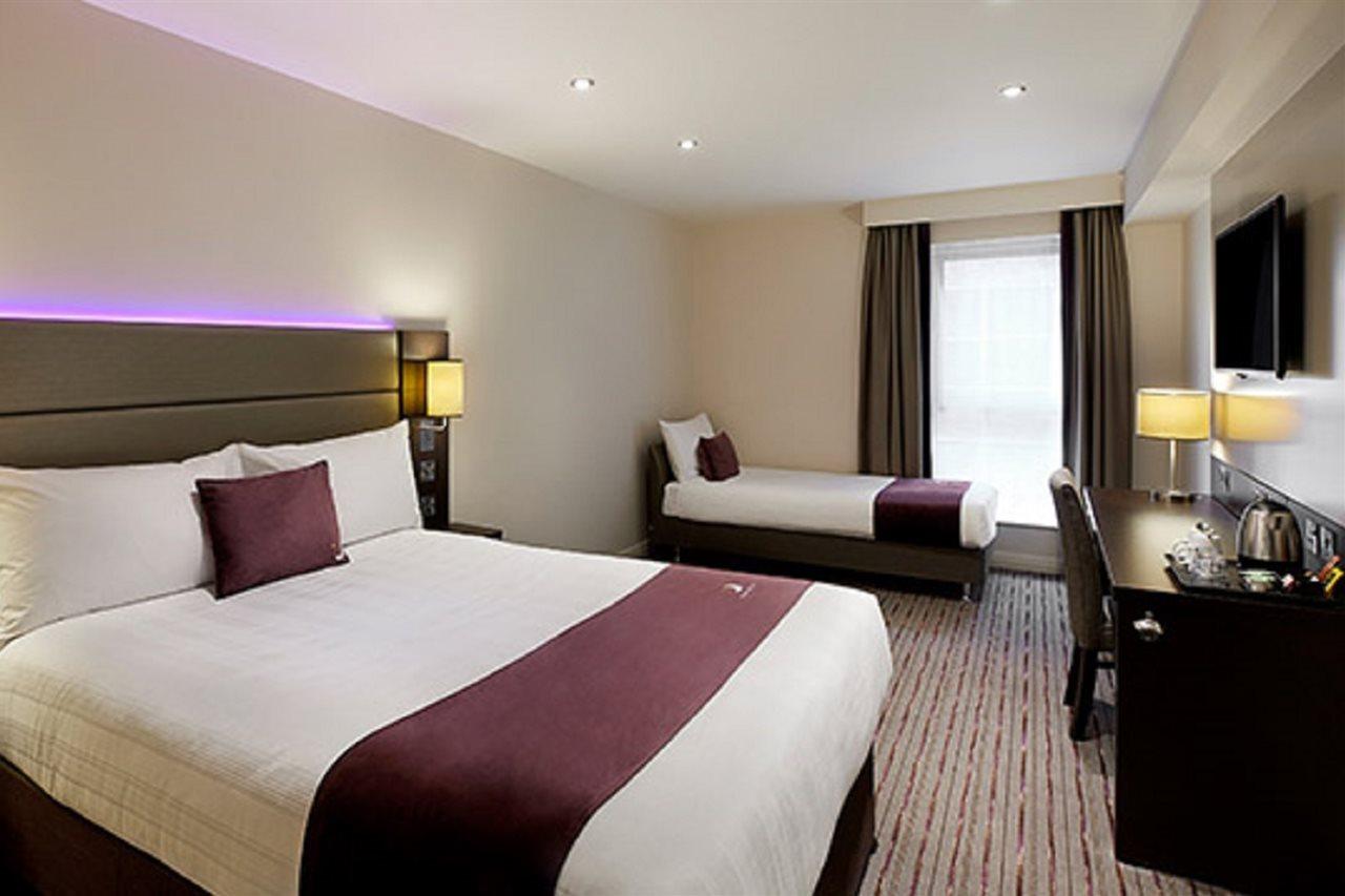 Premier Inn Glasgow ميلنغافي المظهر الخارجي الصورة